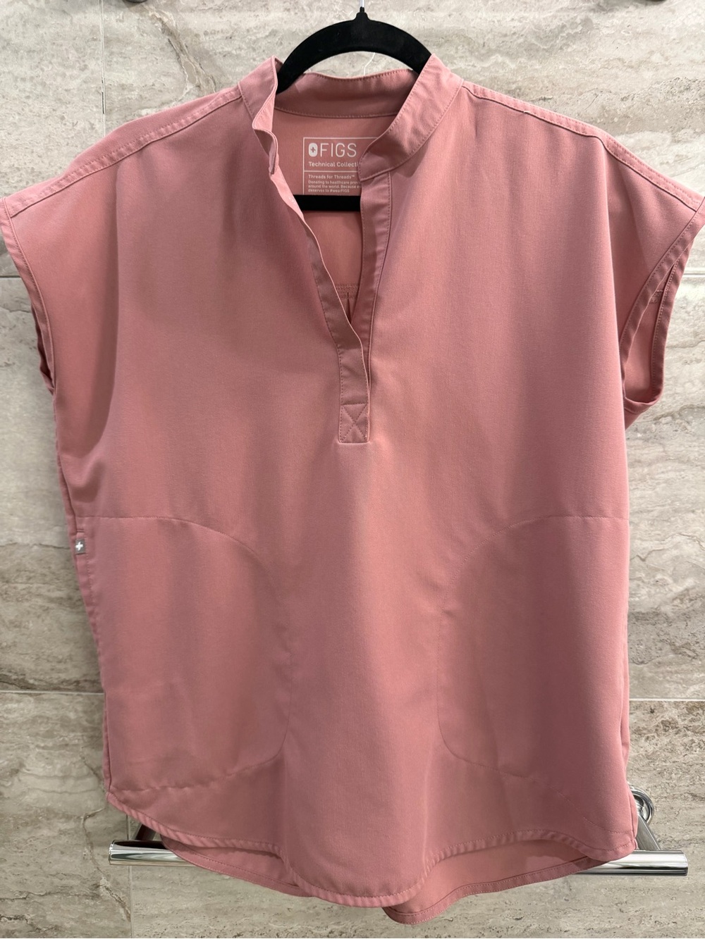 FIGS Rafaela Top in Mauve